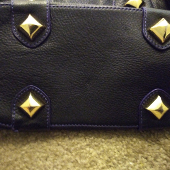 Handbag - Picture 7 of 8